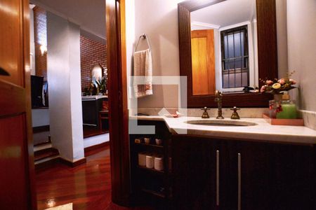 Casa de condomínio à venda com 363m², 3 quartos e 4 vagasLavabo