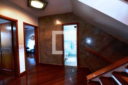 Casa de condomínio à venda com 363m², 3 quartos e 4 vagasHall