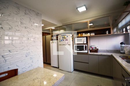 Casa de condomínio à venda com 363m², 3 quartos e 4 vagasCozinha