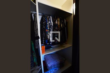 Casa de condomínio à venda com 363m², 3 quartos e 4 vagasCloset do Quarto 1