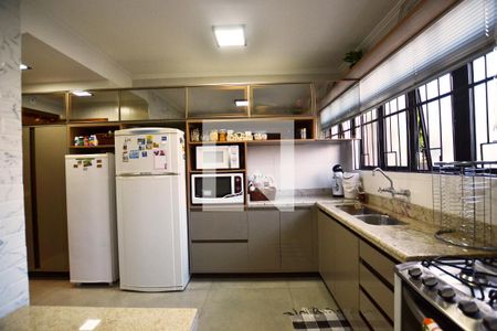 Casa de condomínio à venda com 363m², 3 quartos e 4 vagasCozinha