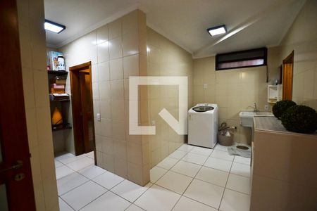 Casa de condomínio à venda com 363m², 3 quartos e 4 vagasÁrea de Serviço