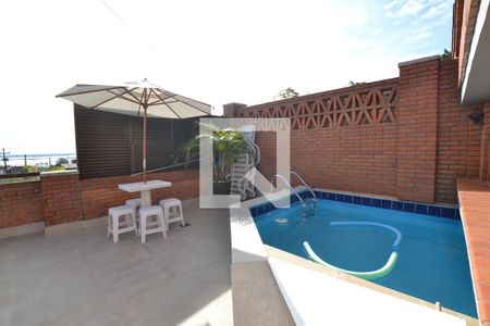 Casa de condomínio à venda com 363m², 3 quartos e 4 vagasPiscina