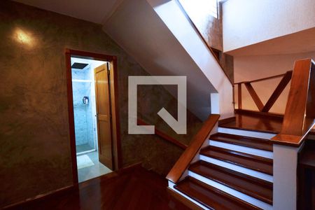 Casa de condomínio à venda com 363m², 3 quartos e 4 vagasHall