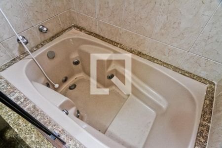 Apartamento à venda com 123m², 3 quartos e 2 vagasBanheiro da Suíte