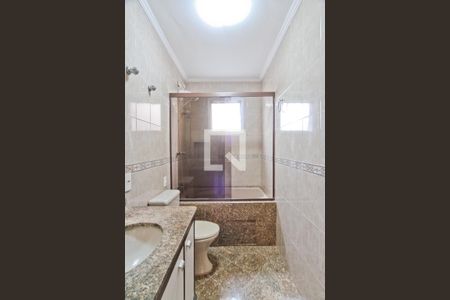 Apartamento à venda com 123m², 3 quartos e 2 vagasBanheiro da Suíte