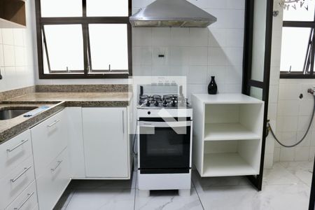 Apartamento para alugar com 200m², 4 quartos e 2 vagas Apartamento para alugar com 200m², 4 quartos e 2 vagasCozinha