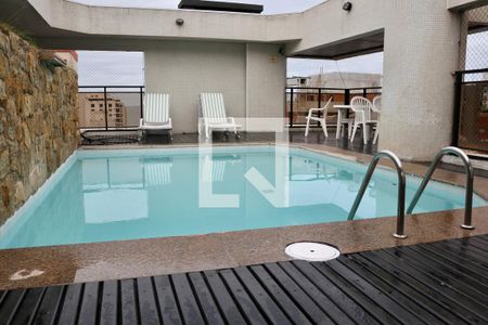 Apartamento para alugar com 200m², 4 quartos e 2 vagas Apartamento para alugar com 200m², 4 quartos e 2 vagasÁrea comum - Piscina