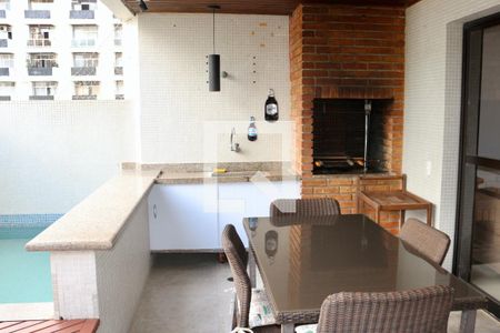 Apartamento para alugar com 200m², 4 quartos e 2 vagas Apartamento para alugar com 200m², 4 quartos e 2 vagasChurrasqueira