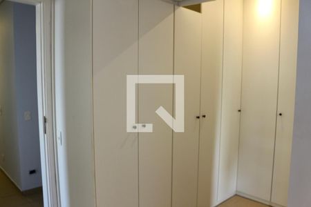 Apartamento para alugar com 200m², 4 quartos e 2 vagas Apartamento para alugar com 200m², 4 quartos e 2 vagasQuarto Suíte 3