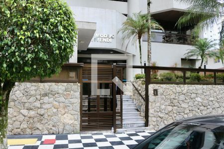 Apartamento para alugar com 200m², 4 quartos e 2 vagas Apartamento para alugar com 200m², 4 quartos e 2 vagasFachada