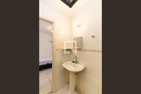 Banheiro de kitnet/studio para alugar com 1 quarto, 25m² em Vila Mariana, São Paulo
