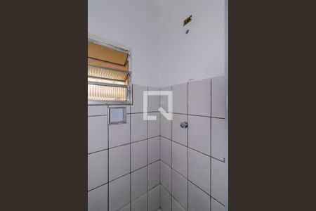 Banheiro de casa para alugar com 1 quarto, 45m² em Parque Bristol, São Paulo