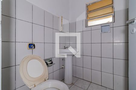 Banheiro de casa para alugar com 1 quarto, 45m² em Parque Bristol, São Paulo