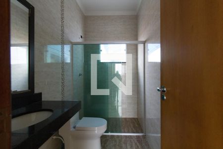 Casa para alugar com 196m², 3 quartos e 1 vaga Casa para alugar com 196m², 3 quartos e 1 vagaBanheiro suíte
