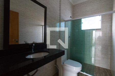 Casa para alugar com 196m², 3 quartos e 1 vaga Casa para alugar com 196m², 3 quartos e 1 vagaBanheiro suíte
