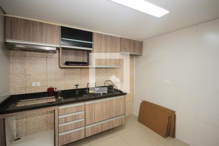 Cozinha de casa para alugar com 2 quartos, 65m² em Vila Bancária, São Paulo