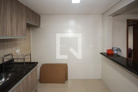 Cozinha de casa para alugar com 2 quartos, 65m² em Vila Bancária, São Paulo
