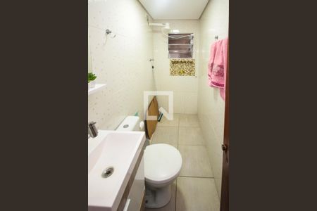 Banheiro de casa para alugar com 2 quartos, 65m² em Vila Bancária, São Paulo