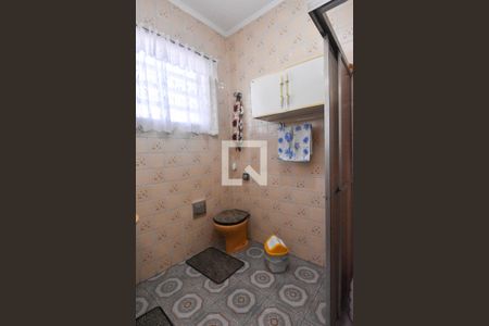 Casa à venda com 180m², 4 quartos e 1 vaga Casa à venda com 180m², 4 quartos e 1 vagaBanheiro 2