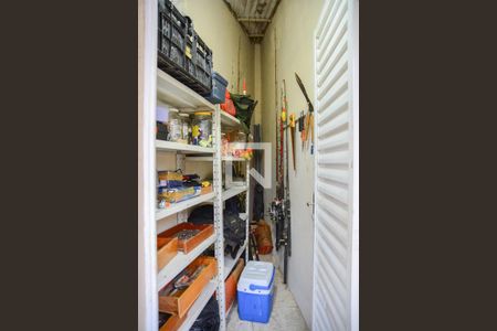 Casa à venda com 270m², 5 quartos e 2 vagasDespensa - Casa Fundos