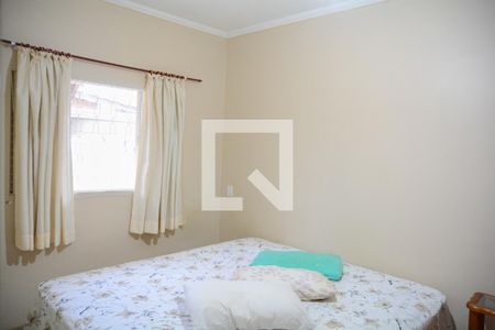 Casa à venda com 270m², 5 quartos e 2 vagasQuarto - Casa Fundos