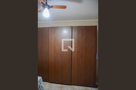 Casa à venda com 270m², 5 quartos e 2 vagasQuarto 3