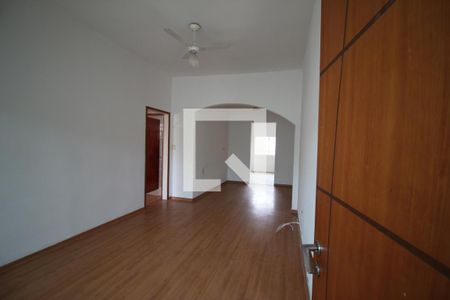 Sala de casa à venda com 2 quartos, 100m² em Jardim Satelite, São Paulo