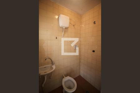 Casa à venda com 100m², 2 quartos e 3 vagasBanheiro de Serviço