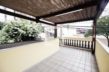 Varanda de casa para alugar com 2 quartos, 180m² em Vila Bruna, São Paulo