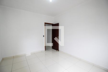 Quarto 1 de casa para alugar com 2 quartos, 180m² em Vila Bruna, São Paulo