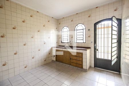 Casa para alugar com 180m², 2 quartos e 1 vaga Casa para alugar com 180m², 2 quartos e 1 vagaCozinha