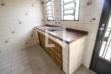 Casa para alugar com 180m², 2 quartos e 1 vaga Casa para alugar com 180m², 2 quartos e 1 vagaCozinha
