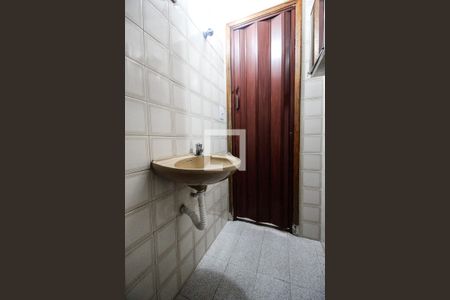 Casa para alugar com 180m², 2 quartos e 1 vaga Casa para alugar com 180m², 2 quartos e 1 vagaLavabo