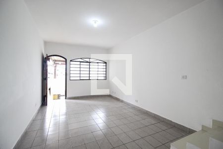Sala de casa para alugar com 2 quartos, 180m² em Vila Bruna, São Paulo