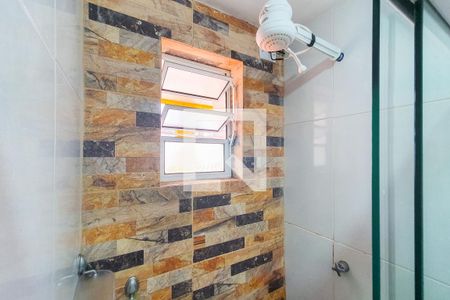 Banheiro de kitnet/studio para alugar com 1 quarto, 28m² em Bosque da Saúde, São Paulo