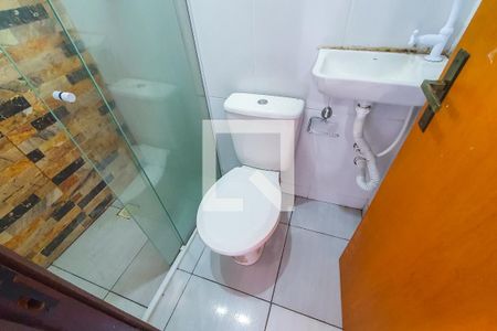 Banheiro de kitnet/studio para alugar com 1 quarto, 28m² em Bosque da Saúde, São Paulo