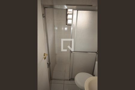 Casa à venda com 180m², 4 quartos e 3 vagasBanheiro da Suite