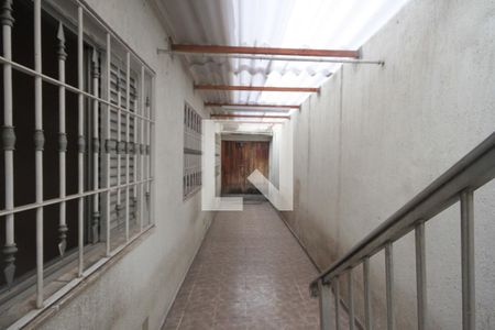 Casa à venda com 180m², 4 quartos e 3 vagasCorredor