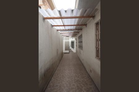 Casa à venda com 180m², 4 quartos e 3 vagasCorredor