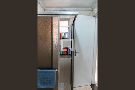 Casa à venda com 280m², 5 quartos e 6 vagasBanheiro de serviço casa 2