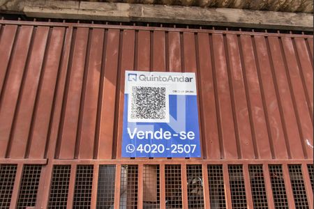 Casa à venda com 280m², 5 quartos e 6 vagasFachada