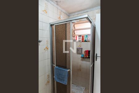 Casa à venda com 280m², 5 quartos e 6 vagasBanheiro de serviço casa 2