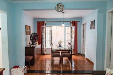 Casa à venda com 280m², 5 quartos e 6 vagasSala casa 2