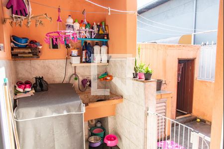 Casa à venda com 280m², 5 quartos e 6 vagasÁrea de serviço casa 2