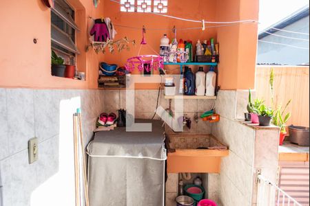 Casa à venda com 280m², 5 quartos e 6 vagasÁrea de serviço casa 2