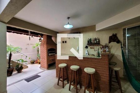 Casa para alugar com 2 quartos, 200m² em Vila Brasílio Machado, São Paulo