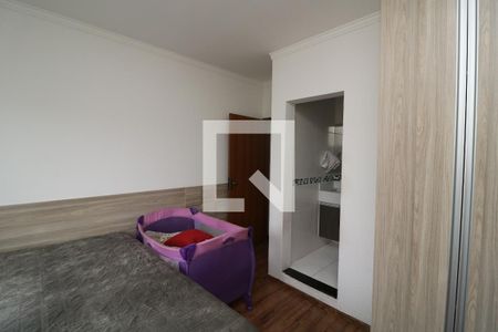 Suite de casa à venda com 3 quartos, 120m² em Jardim Santa Adelia, São Paulo