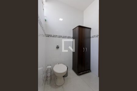 Apartamento para alugar com 100m², 2 quartos e sem vagaBanheiro