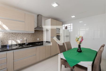 Apartamento para alugar com 100m², 2 quartos e sem vagaCozinha